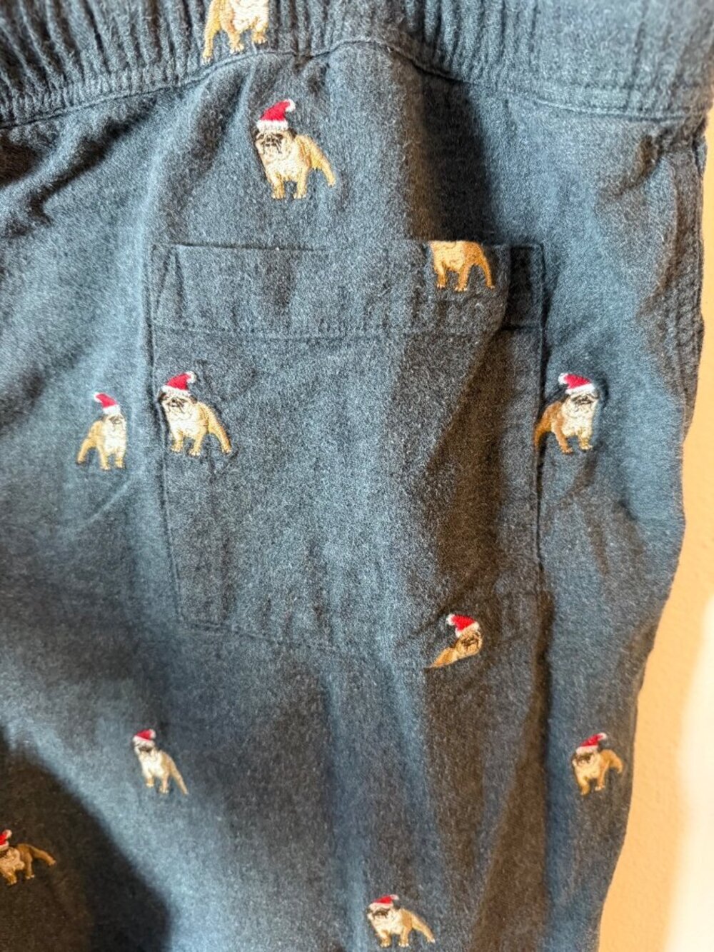 J. Crew Mens Gray Flannel Pajama Pants With Embroidered Dogs In Santa Hats Size - Picture 6 of 6